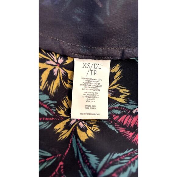 CAbi Olivia V Neck Flared 3/4 Bell Sleeves Blue Floral Cropped Chiffon Blouse XS - Picture 4 of 5